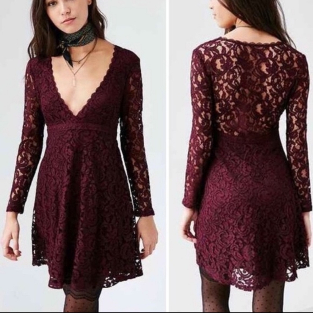 Kimchi Blue Deep V lace dress long sleeve